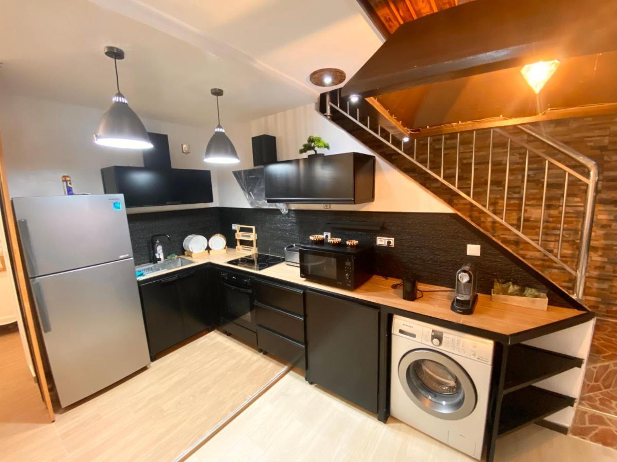 Appartement Avec Terasse Jaccuzi Barbecue Netflix Vue Sur Mer Totalement Gratuit Sans Supplement Al-Ḥoseyma Esterno foto