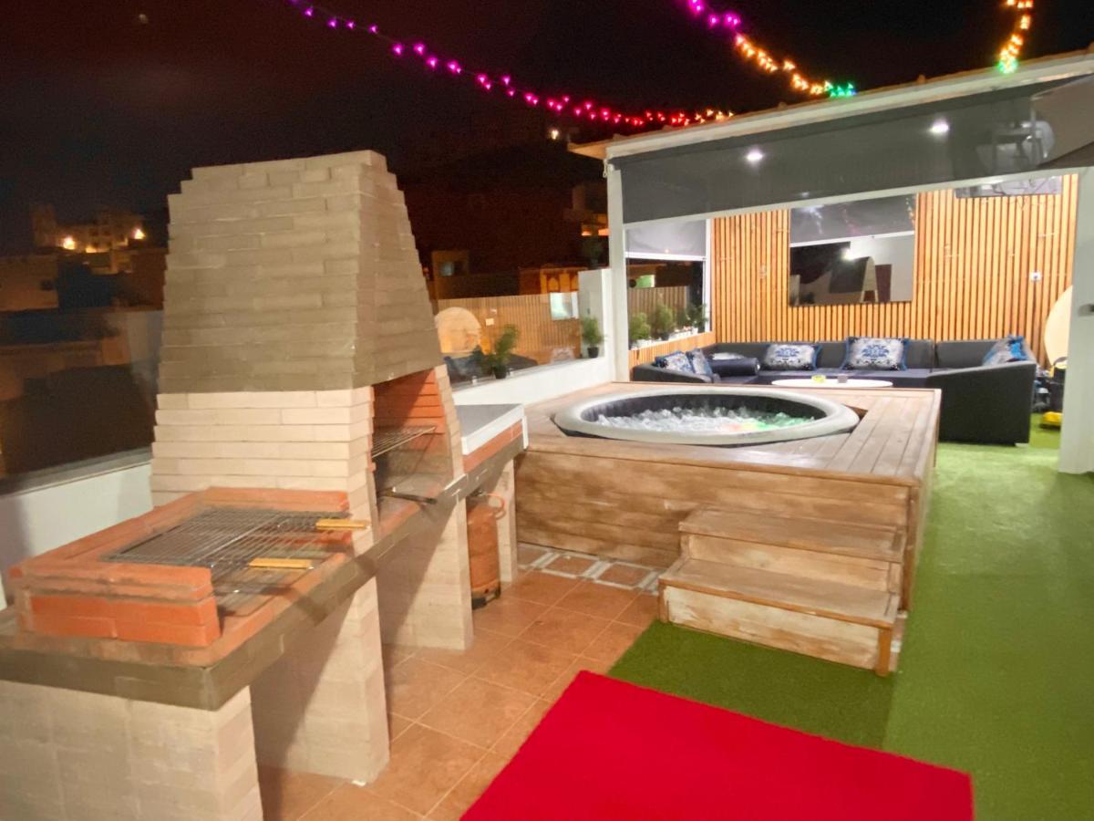 Appartement Avec Terasse Jaccuzi Barbecue Netflix Vue Sur Mer Totalement Gratuit Sans Supplement Al-Ḥoseyma Esterno foto